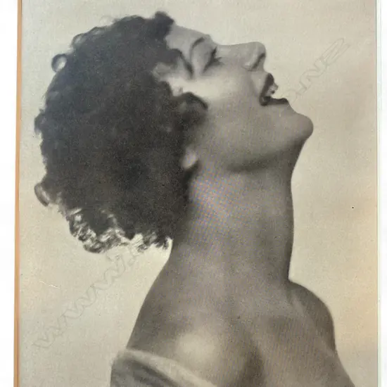 Unidentified photographer - portrait of woman in profile,